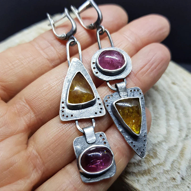 Vintage-Style Triangular Geometric Earrings with Clean Lines