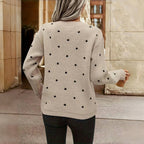 Jersey de punto de lunares con cuello redondo y remate de canalé