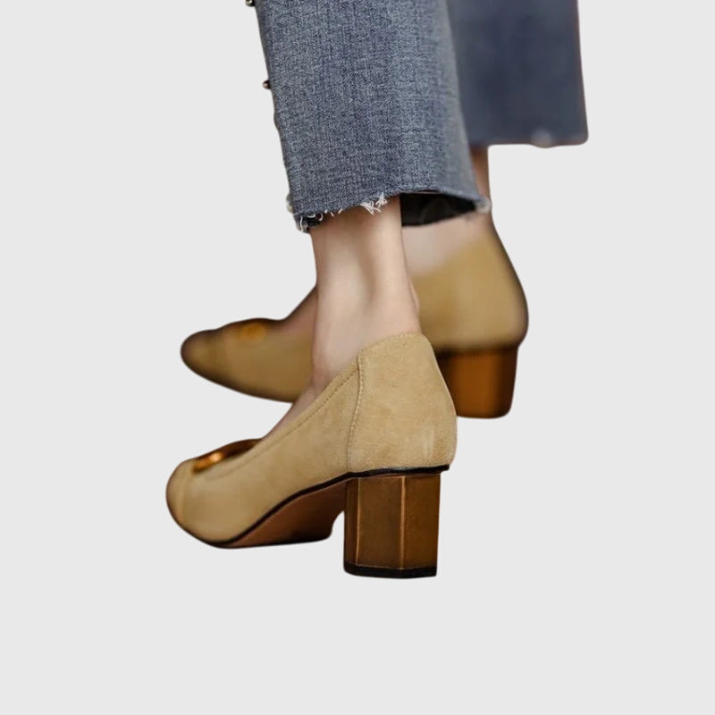 Tacones altos con tira de hebilla y plantilla acolchada