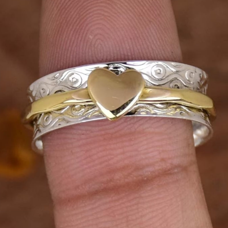Vintage-Style Patterned Heart Spinner Ring with Two-Tone Finish