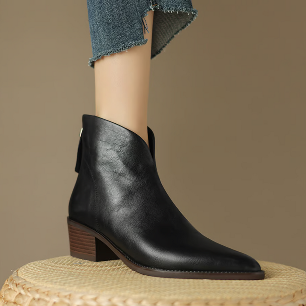 Boots med låg klack och raffinerad design
