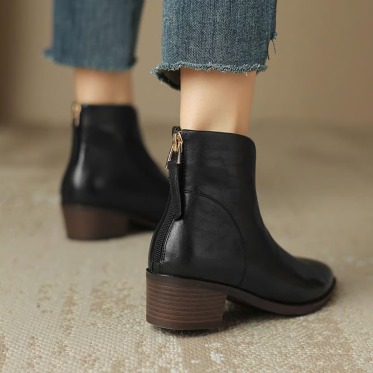 Boots med låg klack och raffinerad design