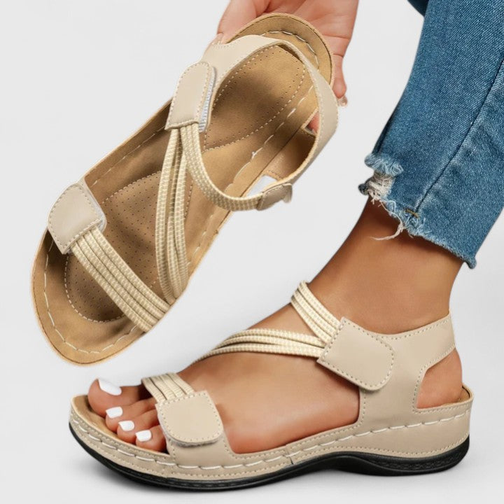 Formsydda sandaler med anatomiskt stöd