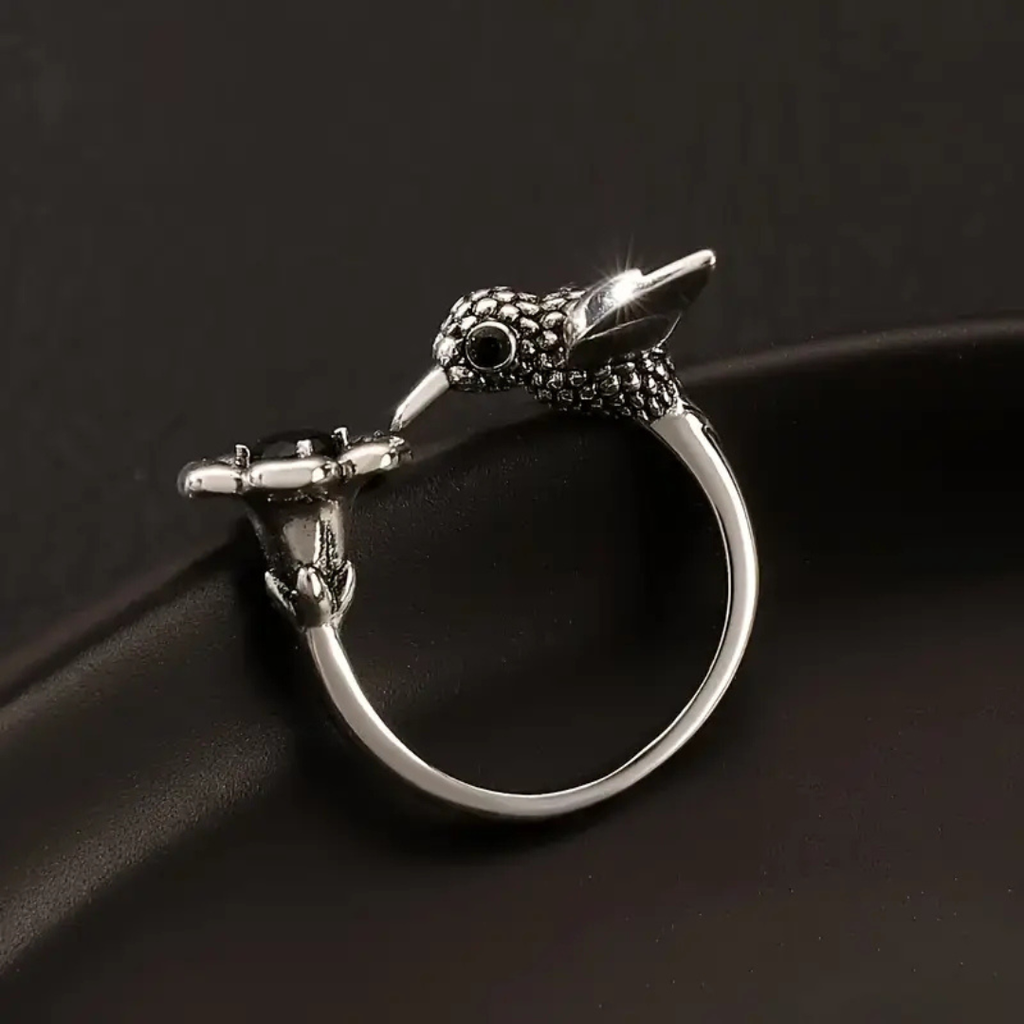 Hummingbird Ring with Vintage Detailing in Silver Colour