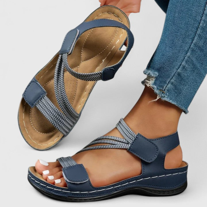 Formsydda sandaler med anatomiskt stöd