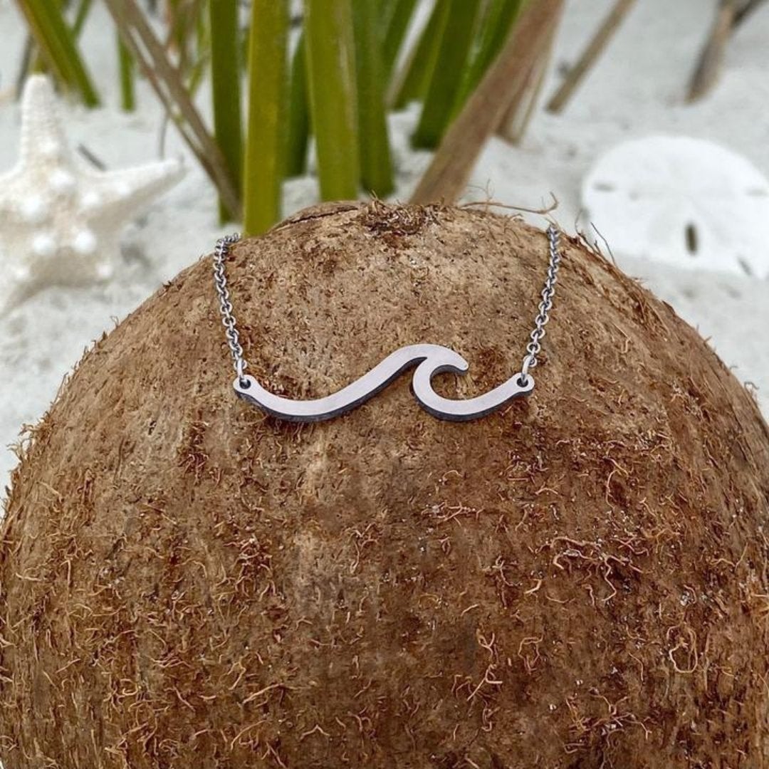 Sea Wave Pendant Necklace with Curling Crest in Silver Colour