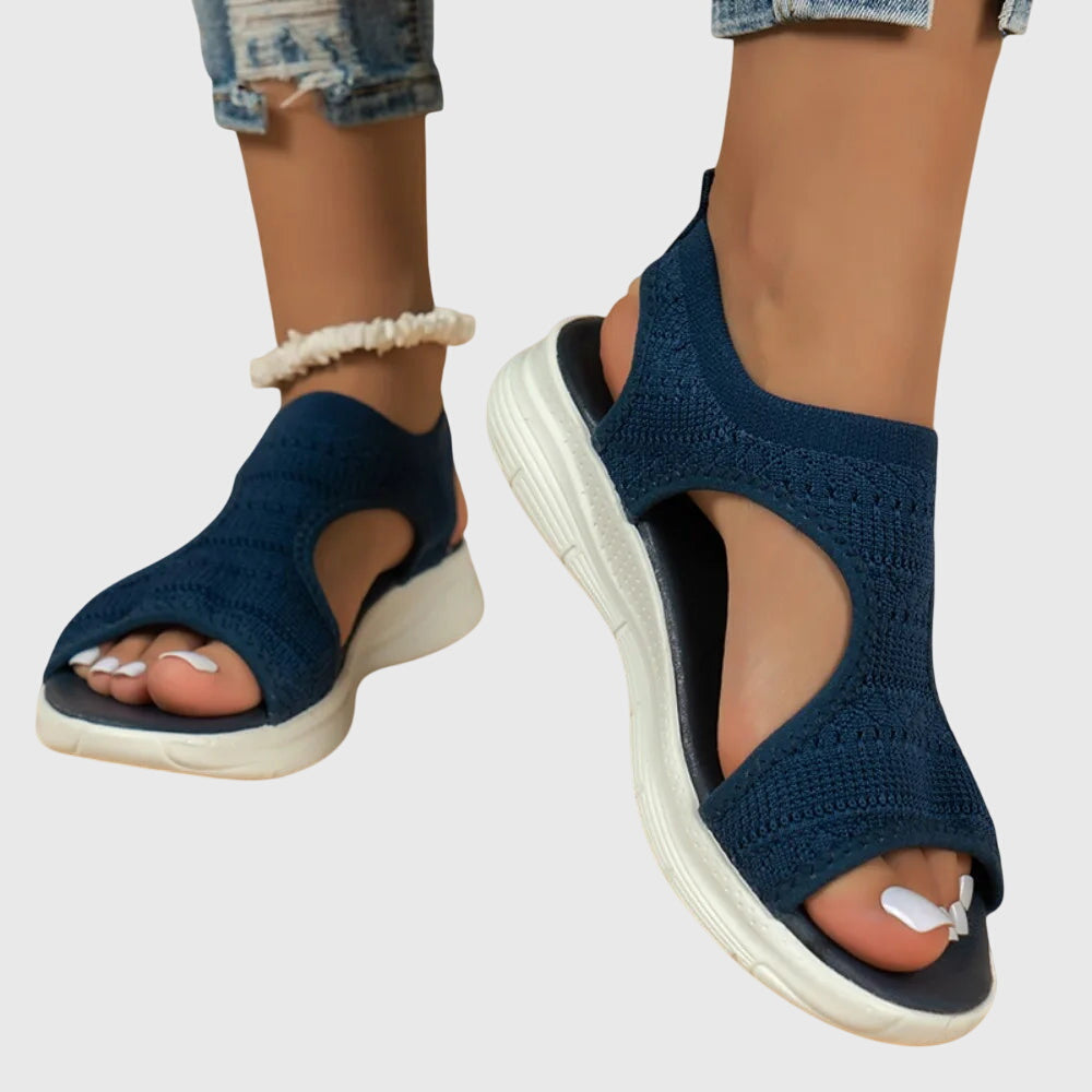 Sandalias para todo el día con un diseño refinado y sencillo