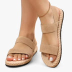 Comfort sandals with adjustable strap and flowing design