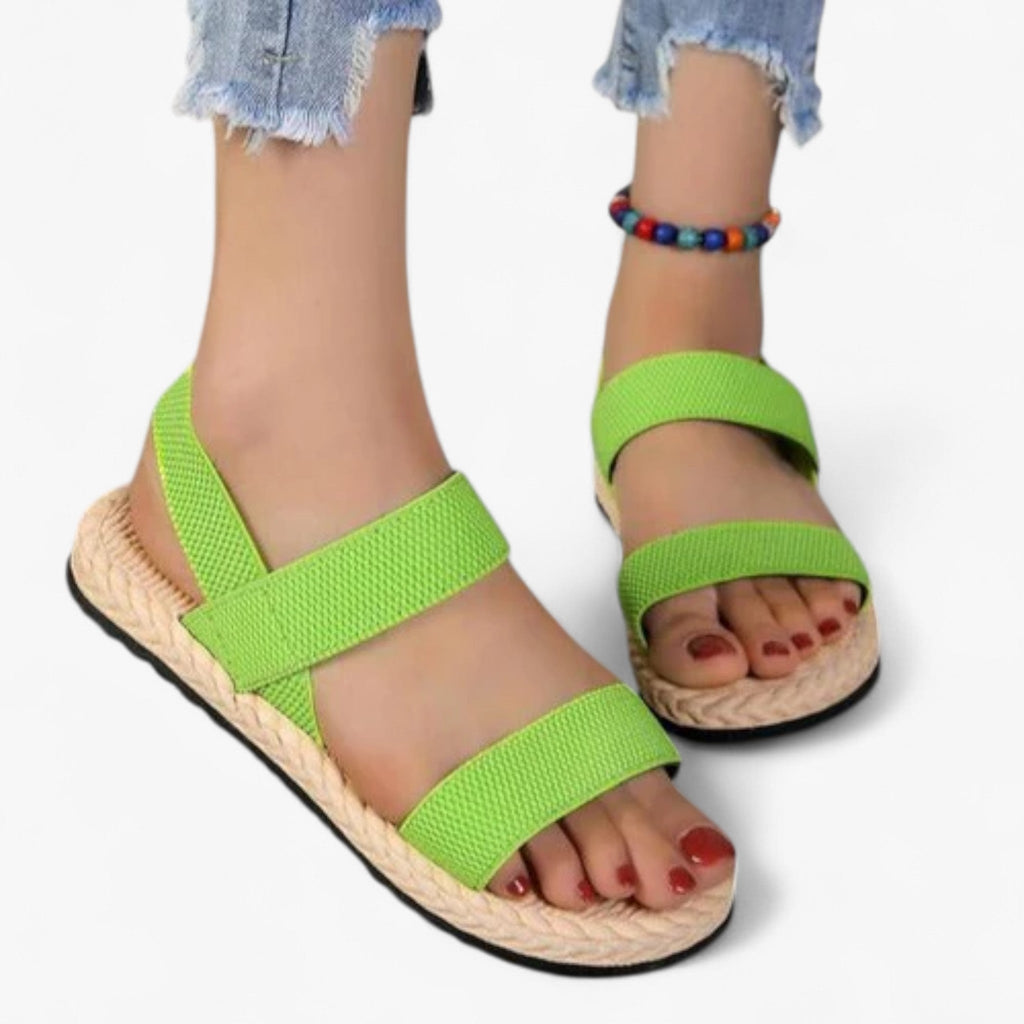 Comfort sandals with adjustable strap and flowing design