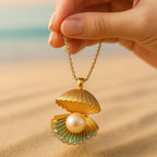 Clam Shell Pendant Necklace with Faux Pearl in Gold Colour