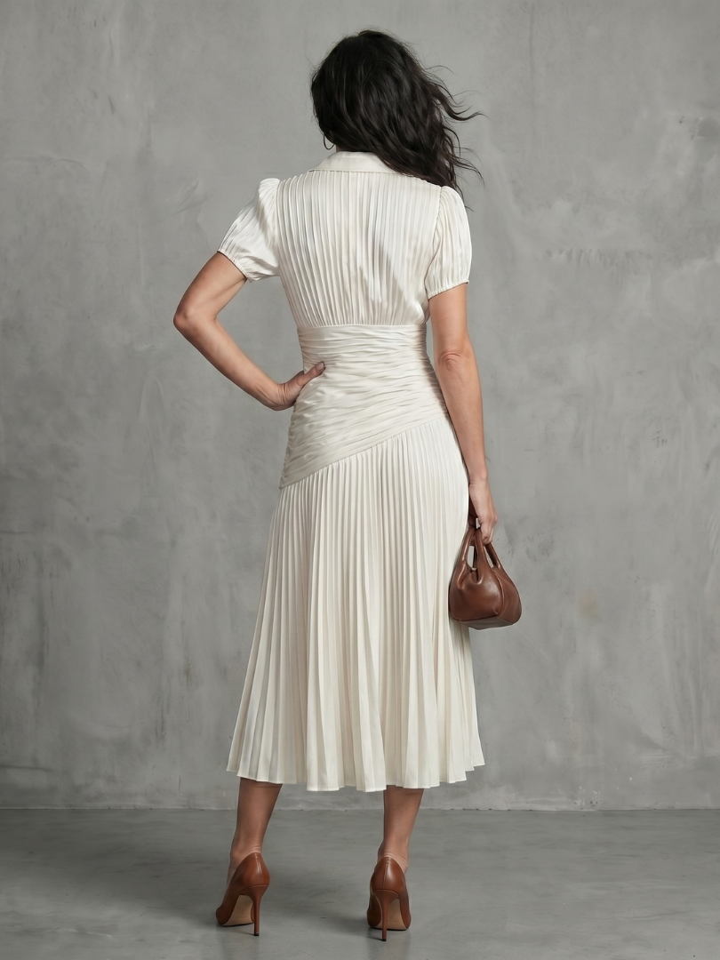 Vestido midi plisado de rayas con cuerpo ajustado