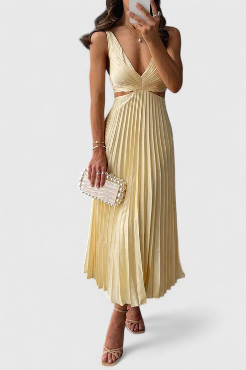 Sleeveless Dress with Figure Flattering Cut