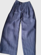 Airy Flowing Trousers with Graceful Drape