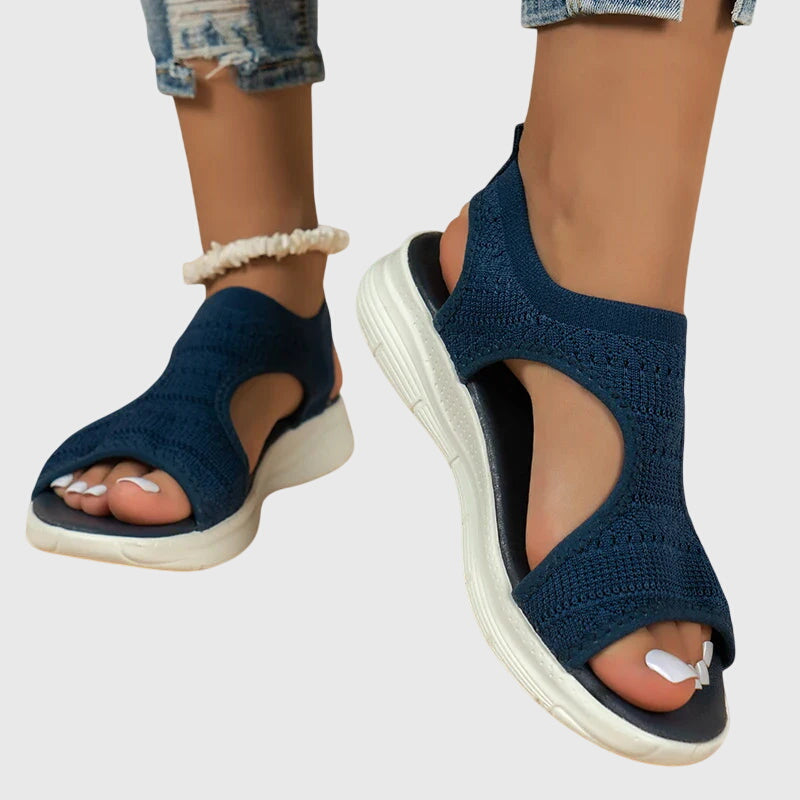 Sandalias para todo el día con un diseño refinado y sencillo