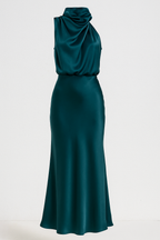 Vestido midi de satén drapeado con cuello alto