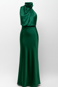 Vestido midi de satén drapeado con cuello alto