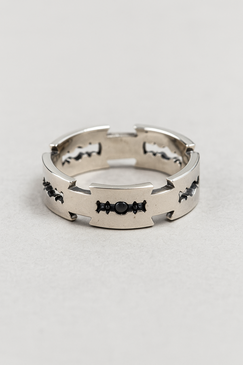 Stainless Steel Ring with Bold Razor Blade Design