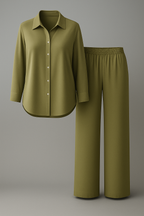 Conjunto ligero de camisa con cuello de solapa y pantalones