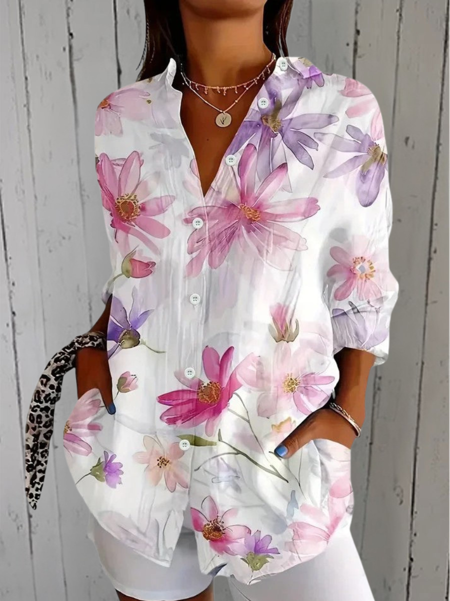 Blusa de botones con estampado vibrante en tejido ligero