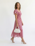 Off shoulder-midiklänning med blommönster och smockat liv