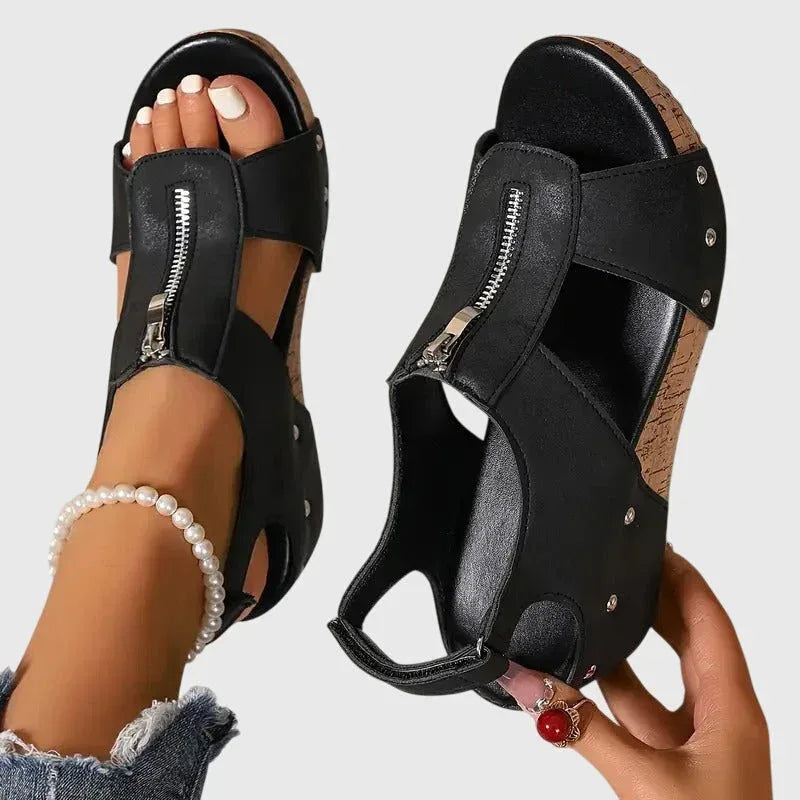 Sandaler med dragkedja och dämpad innersula