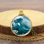 Vintage Ocean Wave Round Pendant Necklace with Coastal Feel