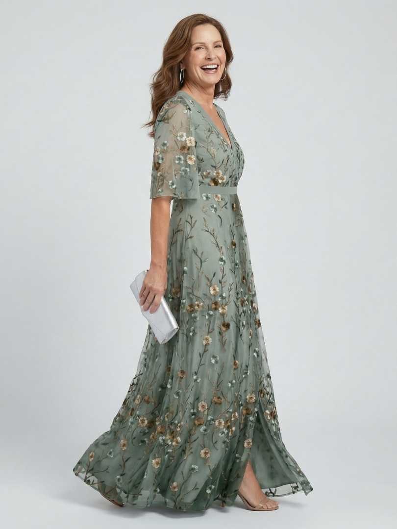 Vestido largo floral con cuello halter y silueta fluida