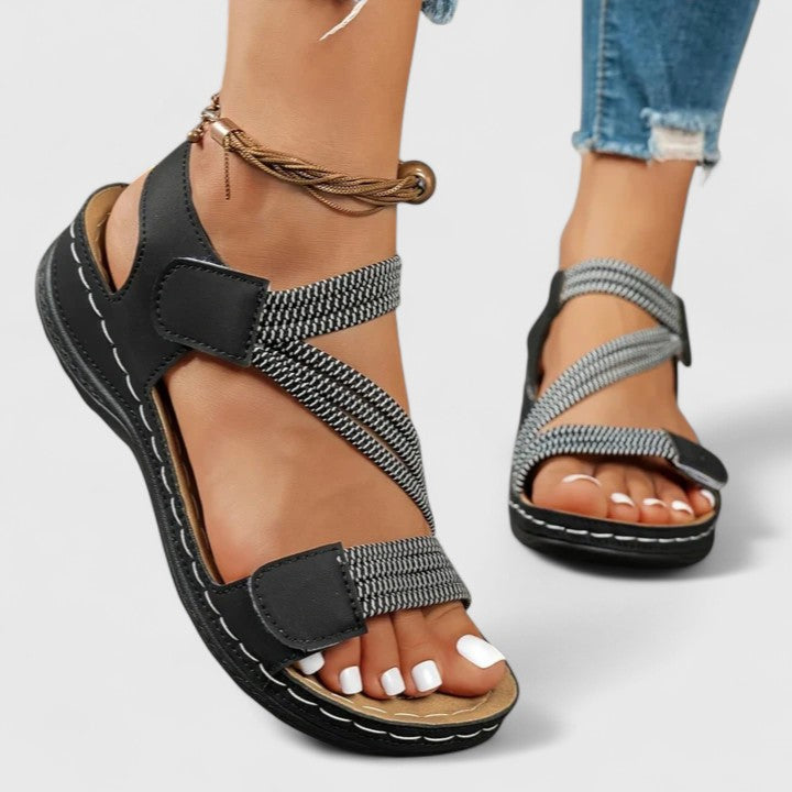 Formsydda sandaler med anatomiskt stöd