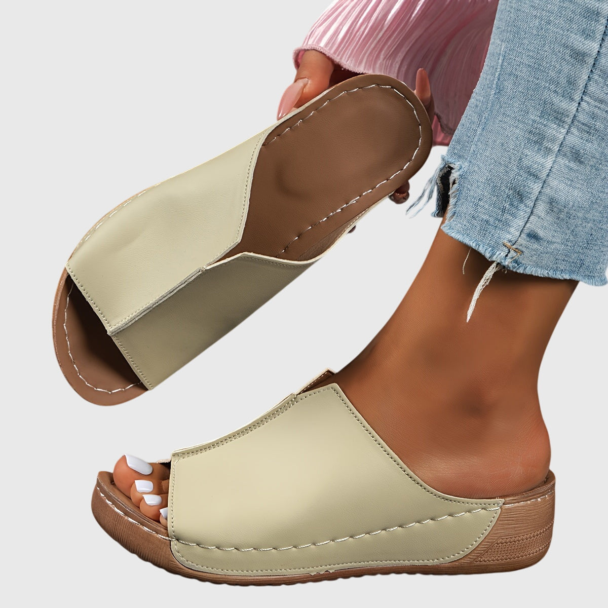 Strappy Flat Sandals with Adjustable Fastening