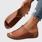 Strappy Flat Sandals with Adjustable Fastening