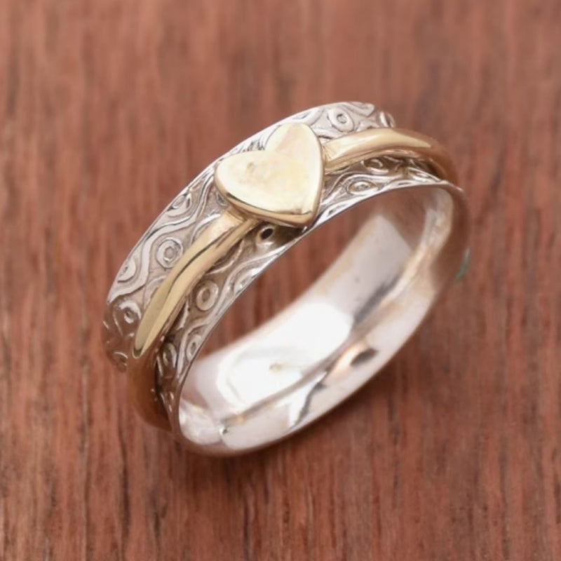 Vintage-Style Patterned Heart Spinner Ring with Two-Tone Finish