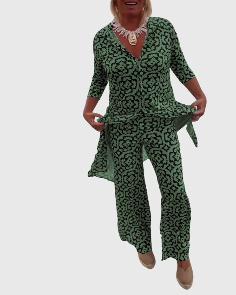 Vintage Style Two Piece Set with Classic Cut