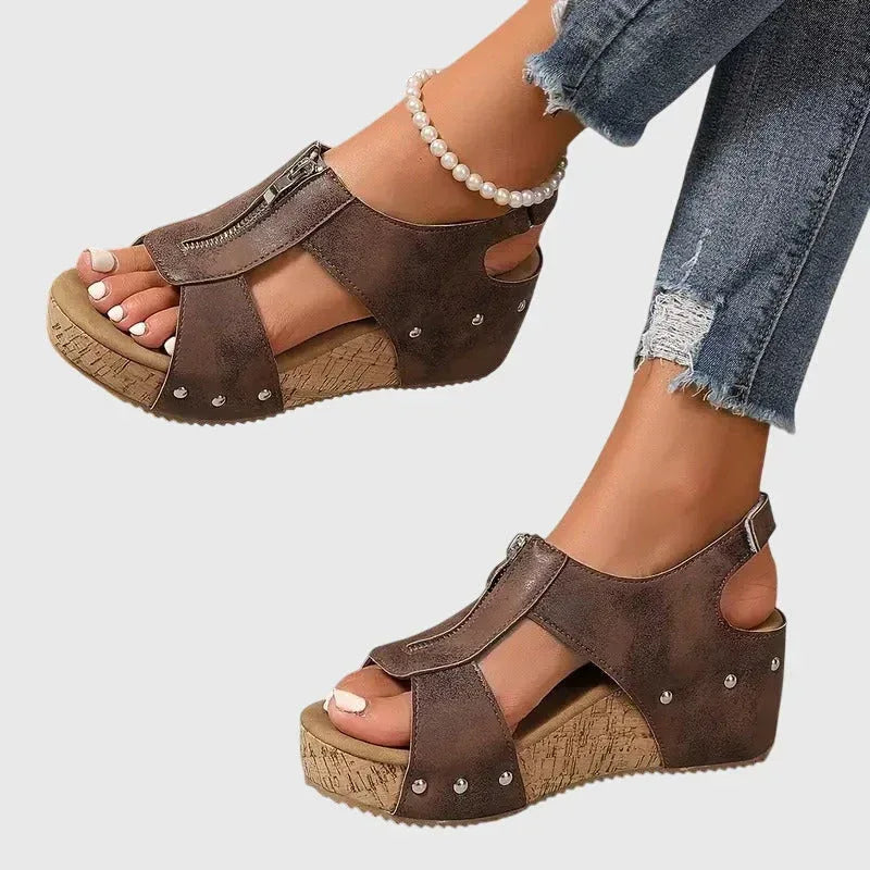 Sandaler med dragkedja och dämpad innersula