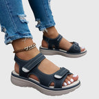 Sandaler med bred tåbox, dämpad innersula och greppsula