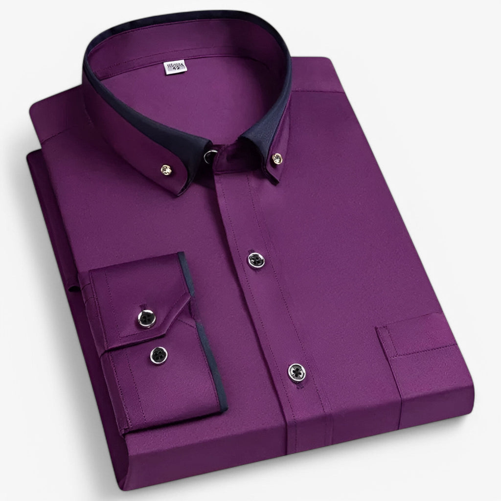 Figursydd finskjorta med button-down-krage och manschetter