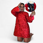Vestido mini de lentejuelas integral con un corte que roza la figura