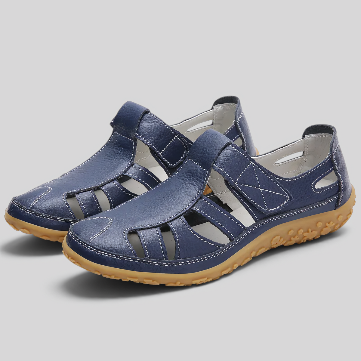 Ortopediska sandaler med ergonomisk halkfri sula