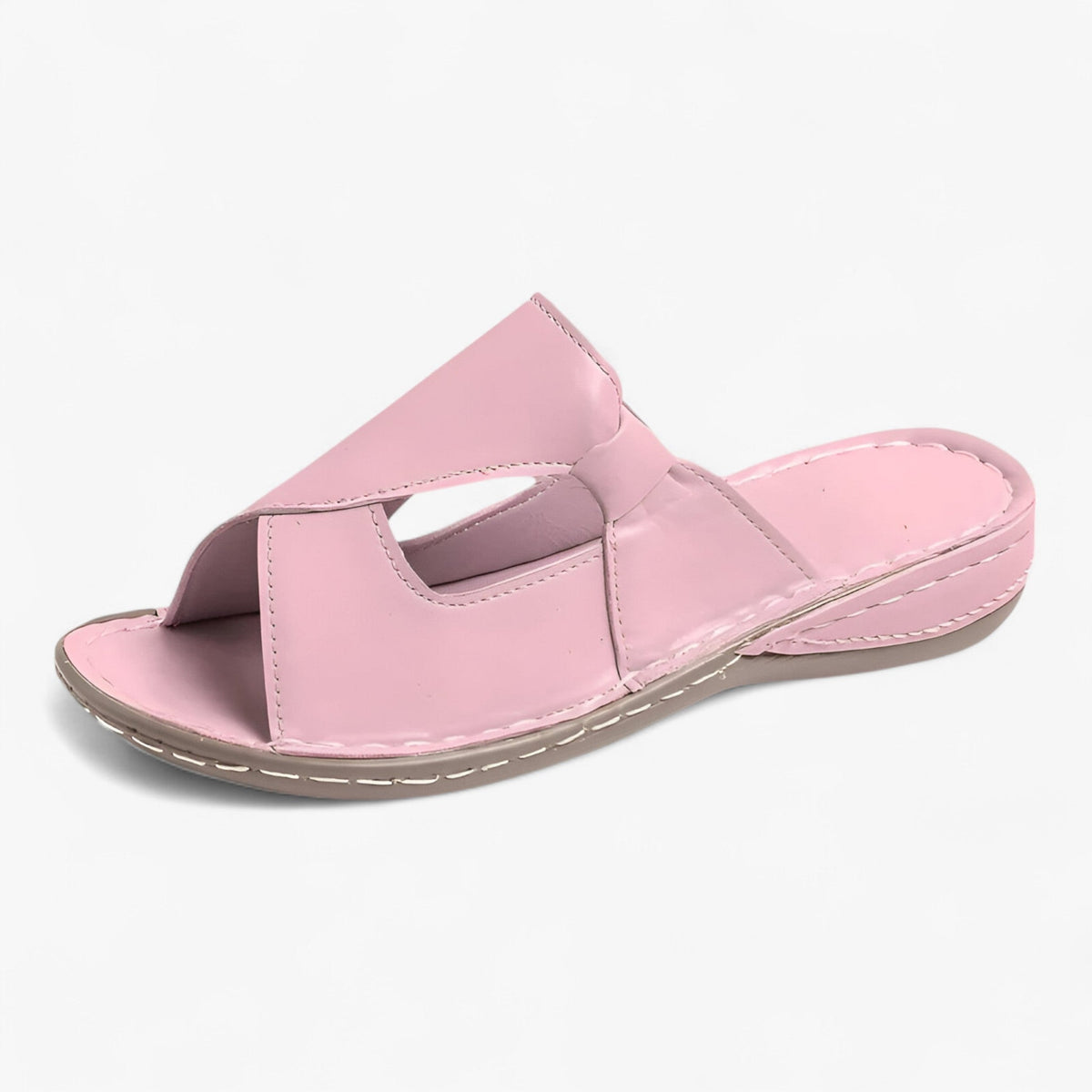 Sandalias planas abiertas por la puntera para looks veraniegos informales