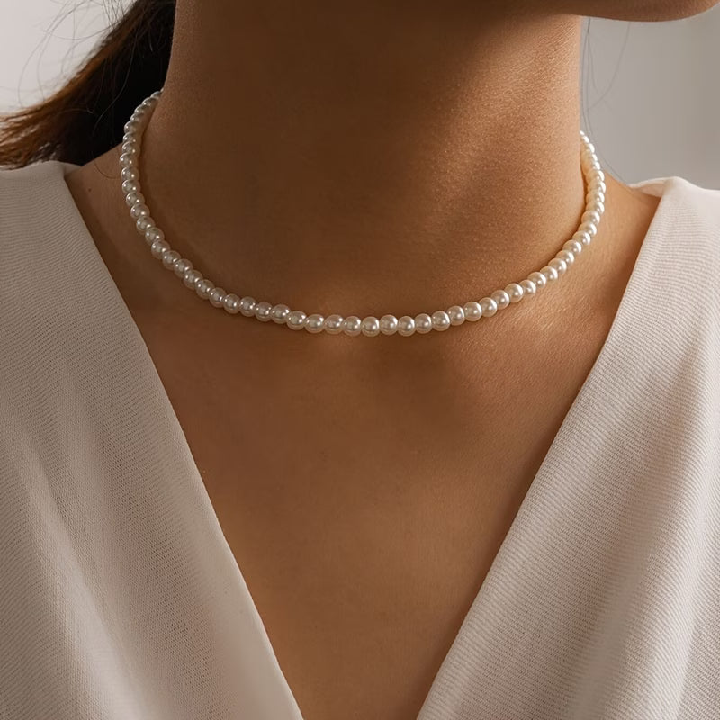 Classic Round Faux Pearl Choker Necklace with Timeless Look