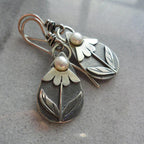 Vintage-Style Teardrop Flower Earrings with Romantic Detail