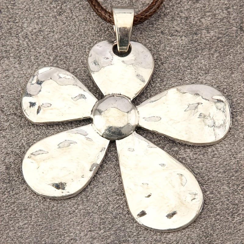 Minimalist Hammered Asymmetric Flower Pendant Necklace