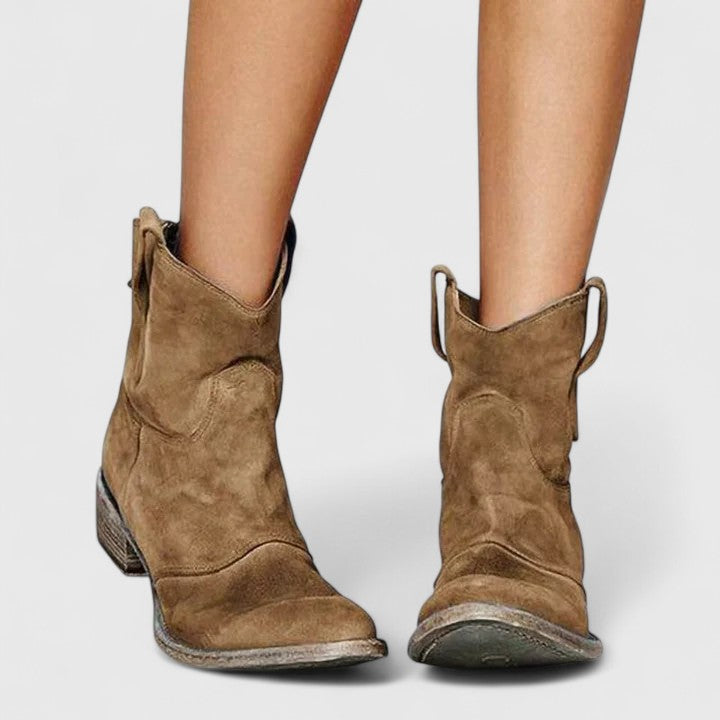 Western-inspirerade boots med förfinade detaljer