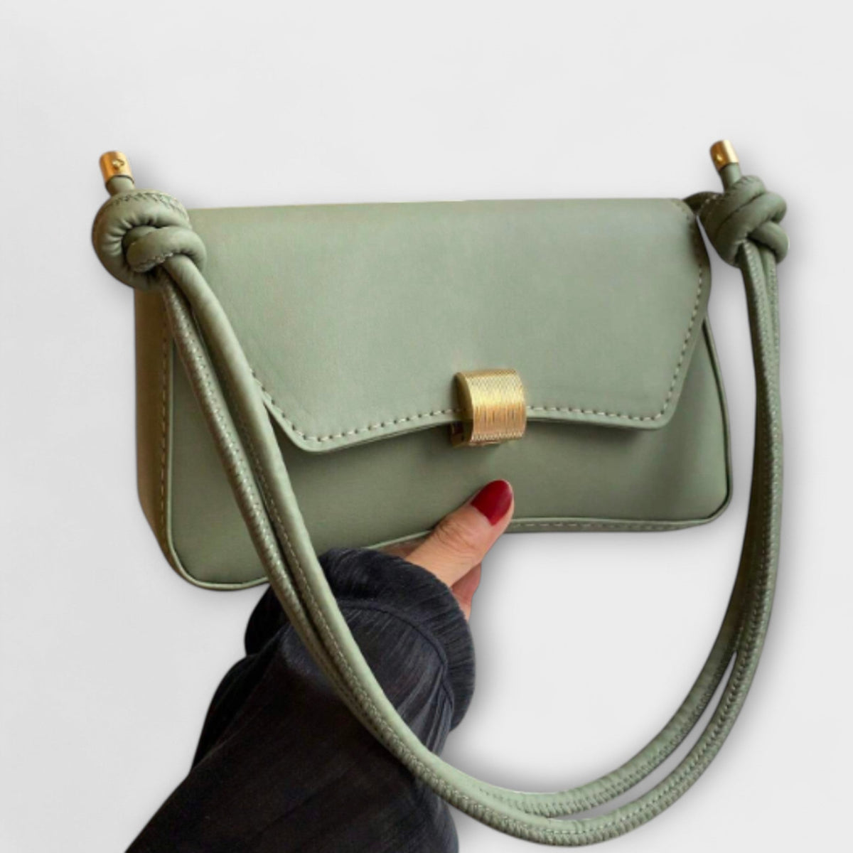 Vintage Style Folding Bag with Compact Design