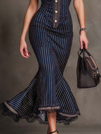 Vestido midi de raya diplomática con detalles vintage de encaje