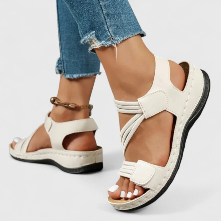 Formsydda sandaler med anatomiskt stöd
