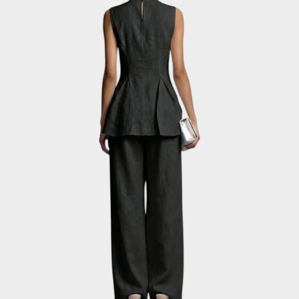 Conjunto sastre de cuello alto con top sin mangas y pantalones de pierna ancha