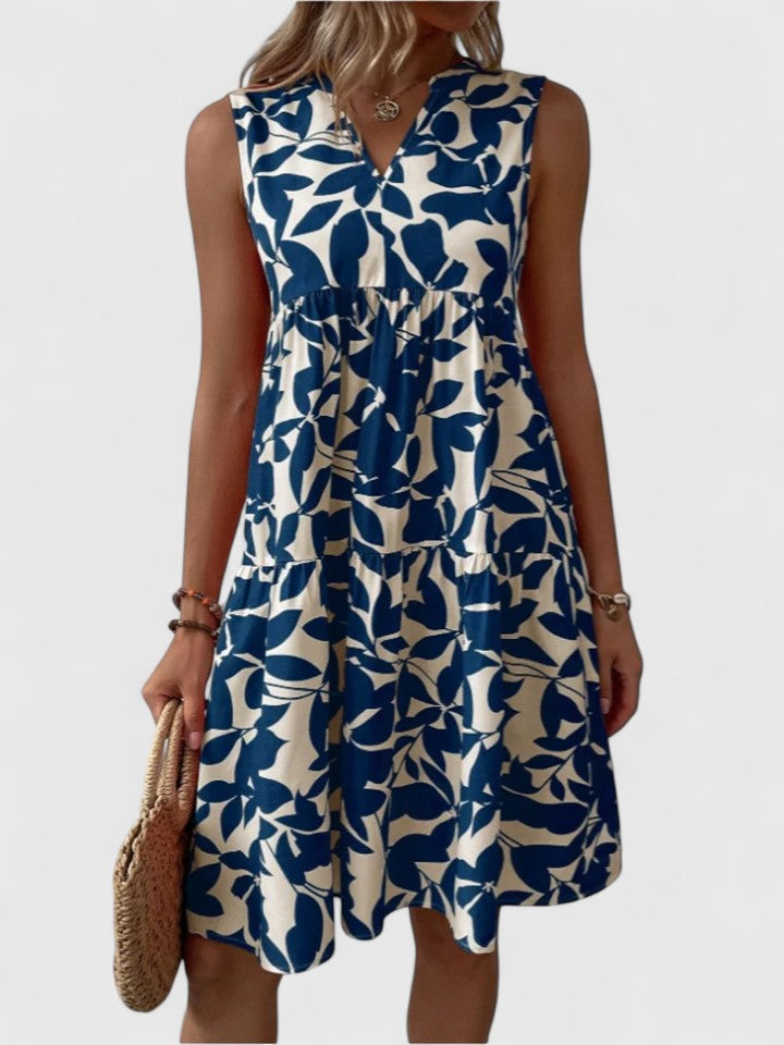 Classic Silhouette Dress with Versatile Cut
