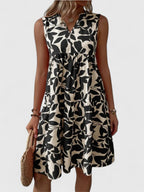 Classic Silhouette Dress with Versatile Cut
