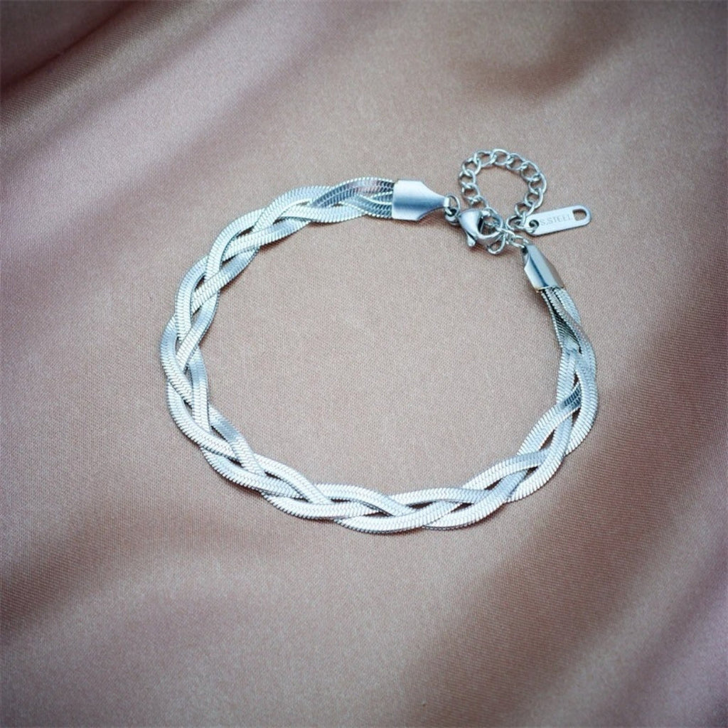 Set med ormkedjearmband och halsband i rostfritt stål
