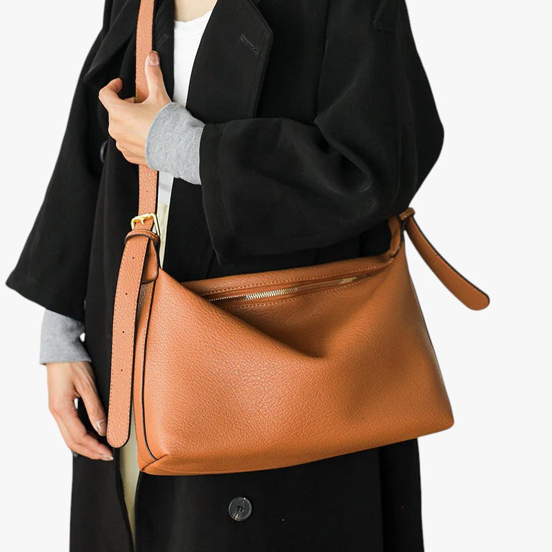 Versatile Crossbody Bag for Everyday and Evening